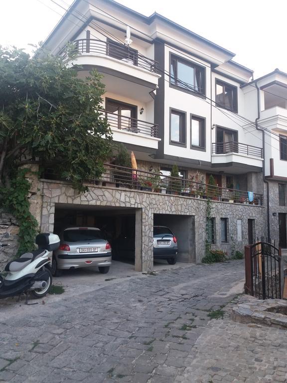 Grigor Prlichev Apartments Ohrid Buitenkant foto